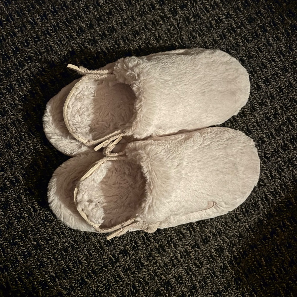 Nike Woman’s Calm SE Mules